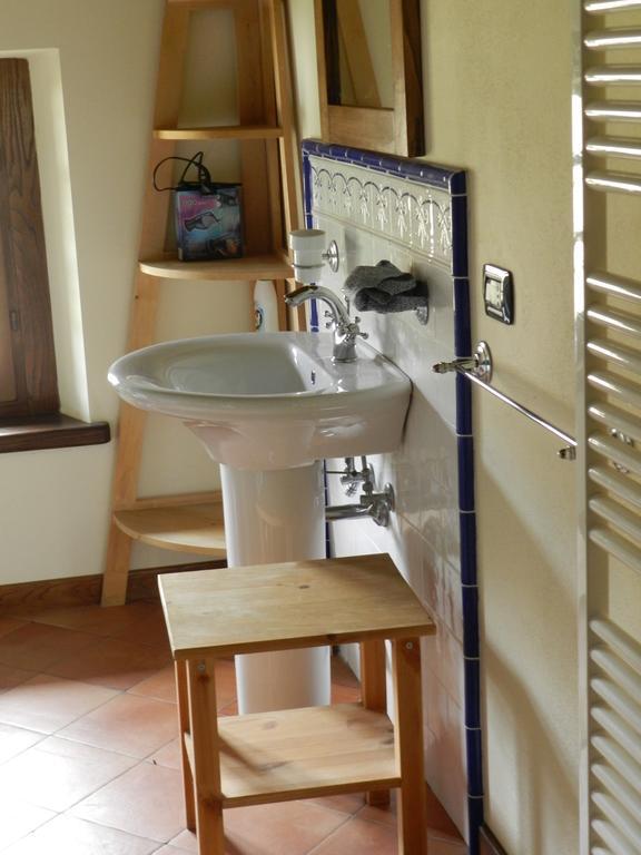 Agriturismo Il Corniolo Castiglione di Garfagnana Værelse billede